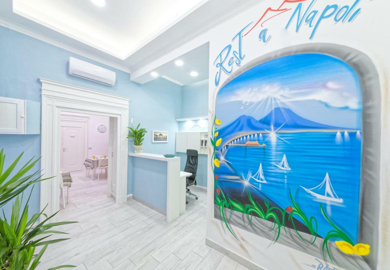 B&B Rest A Napoli 외부 사진